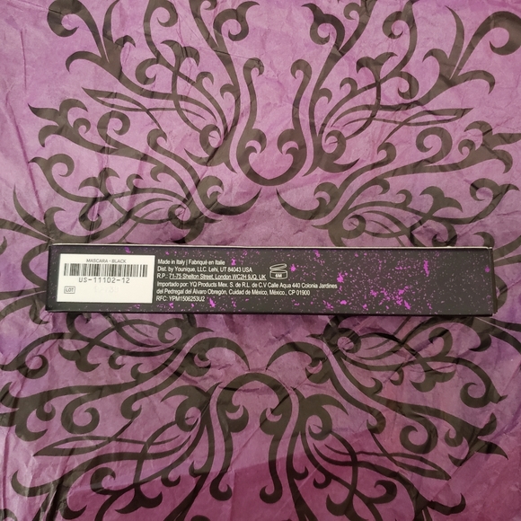 Younique Moodstruck Epic Mascara Black (Anniversary Edition Packaging) - Picture 3 of 6